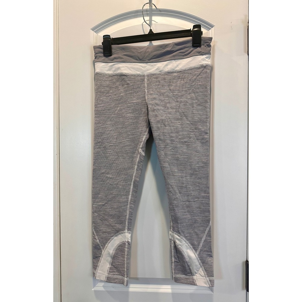 Lululemon Crop Leggings Womens 8 Grey White Stripe Excellent Mesh Zip Pocket
